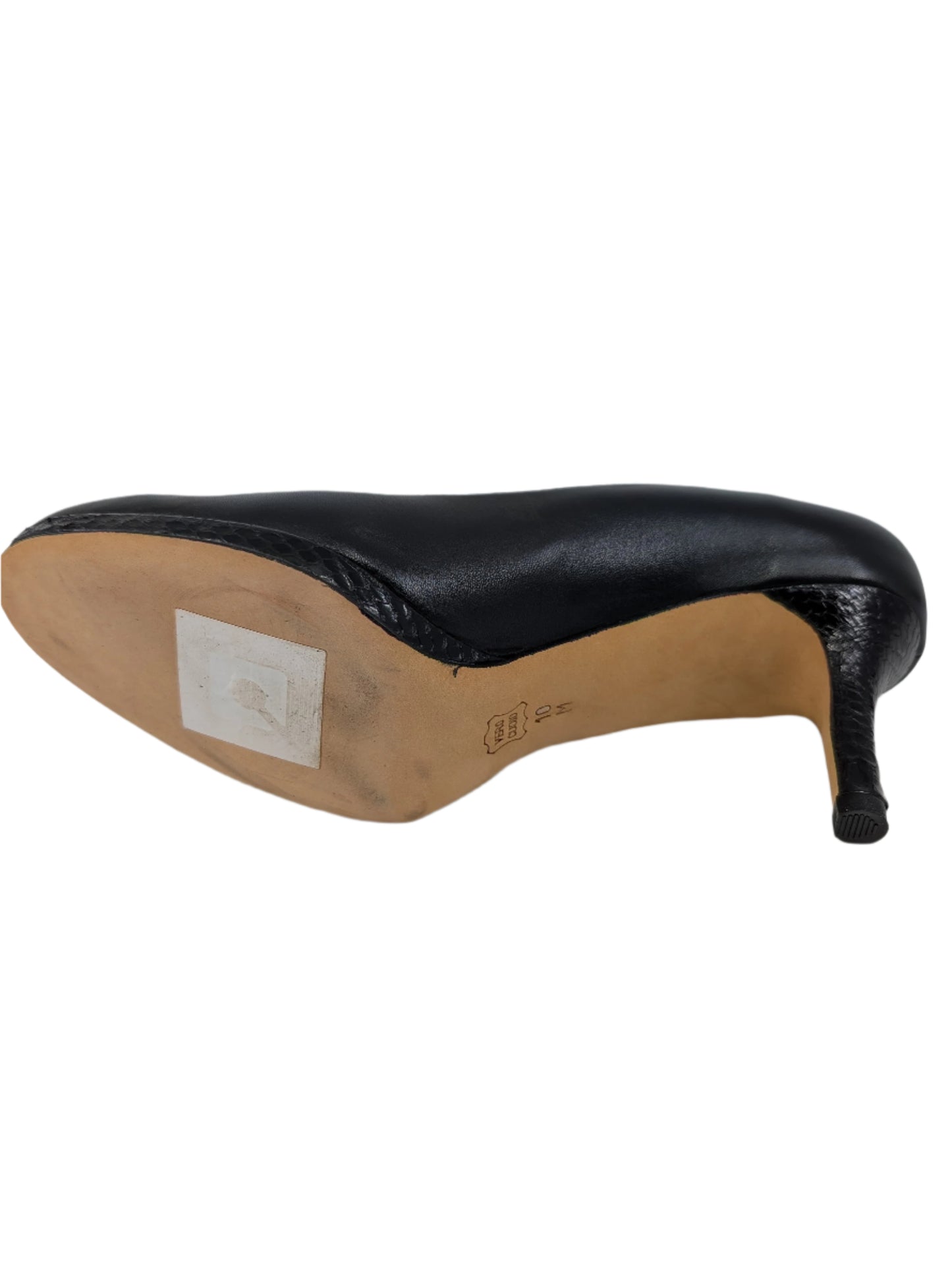 Fortun Black Leather Vaneli Pumps