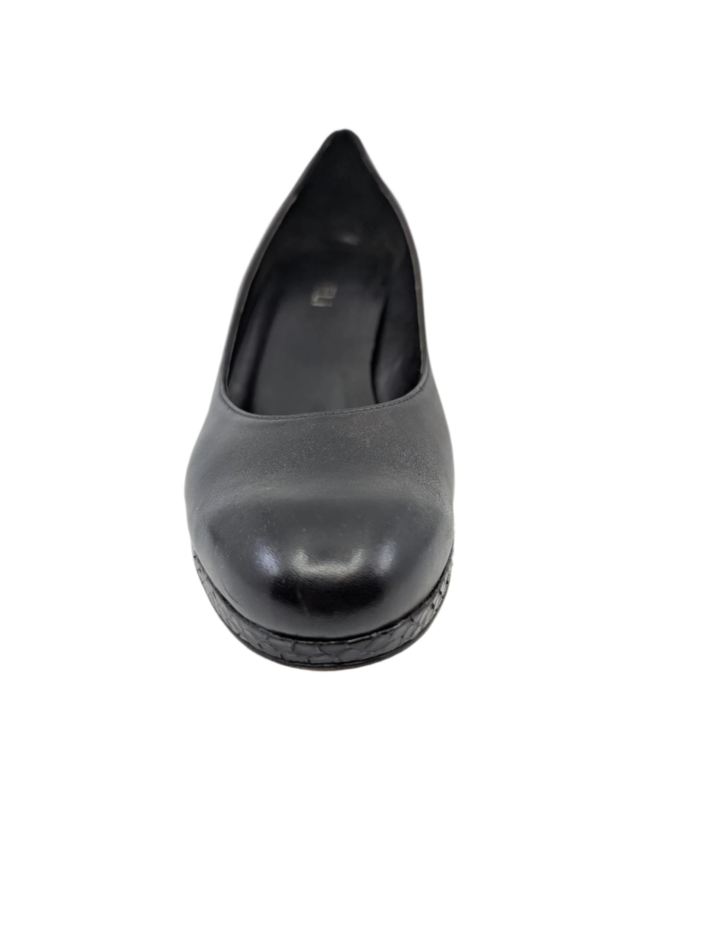 Fortun Black Leather Vaneli Pumps
