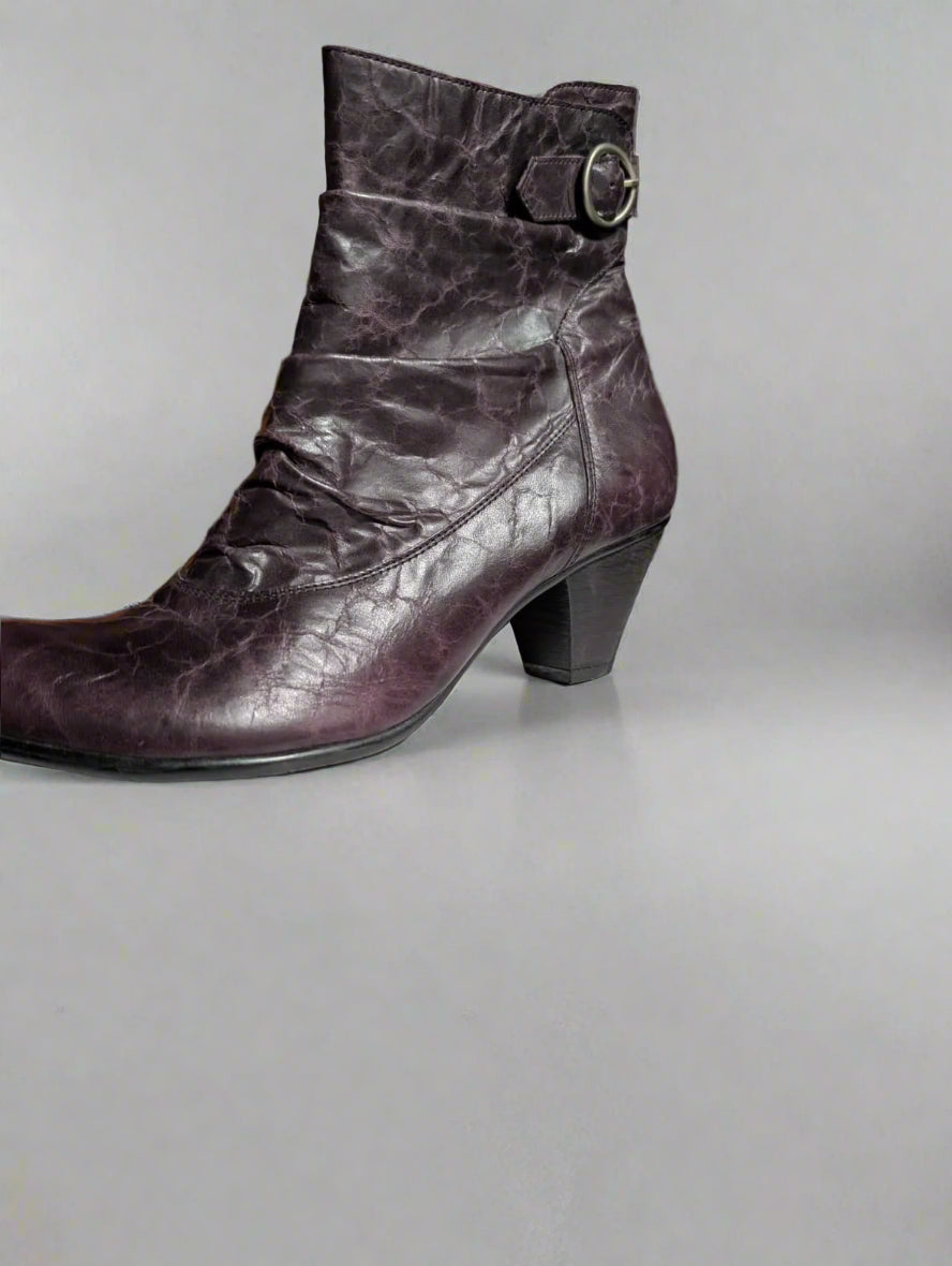 Fidji Dark Purple Leather Ankle Boots 2722