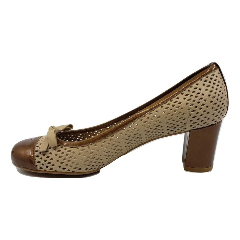 Captivate Buff Butter Nappa Stuart Weitzman Pumps