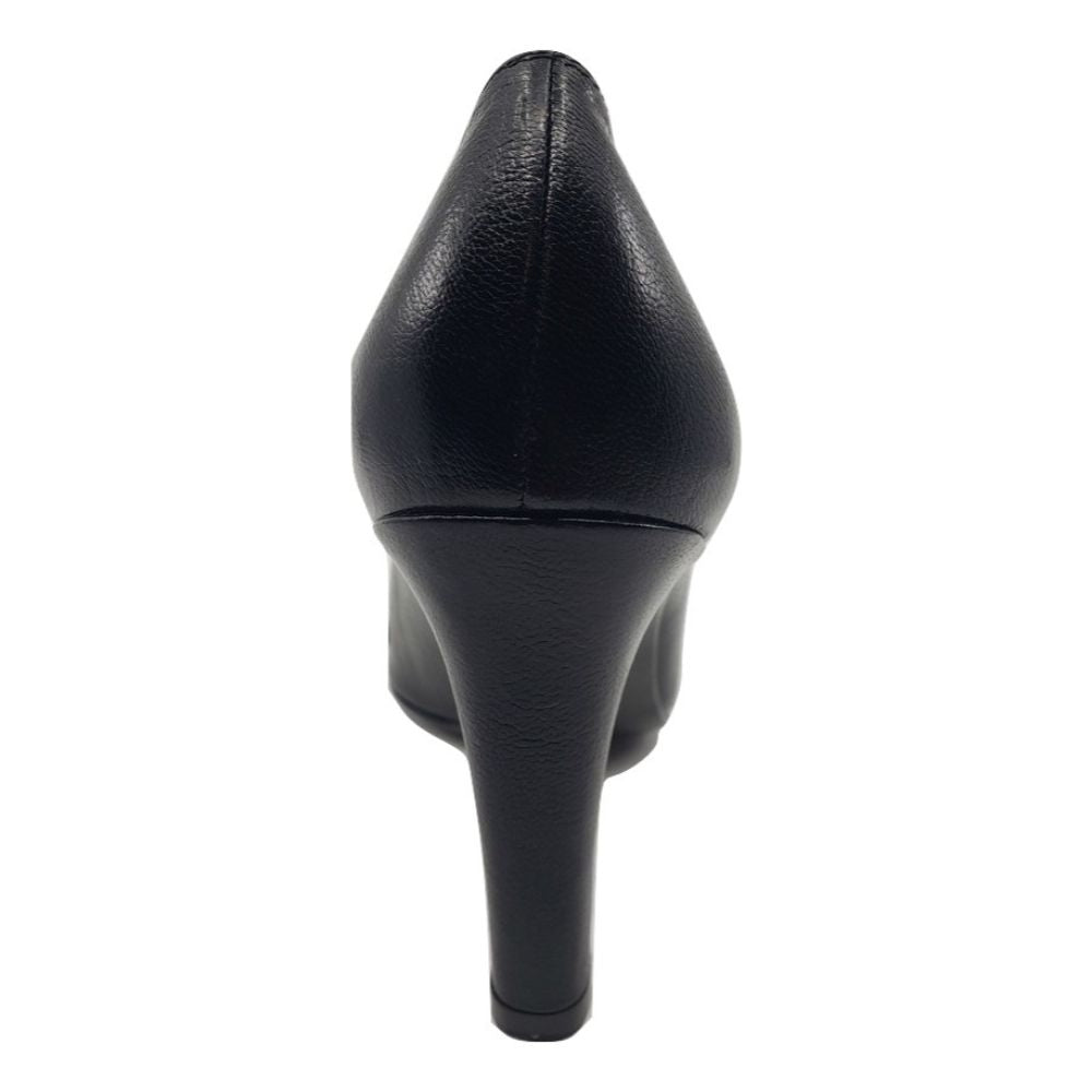 8W 04570 Black Leather Stuart Weitzman Pumps