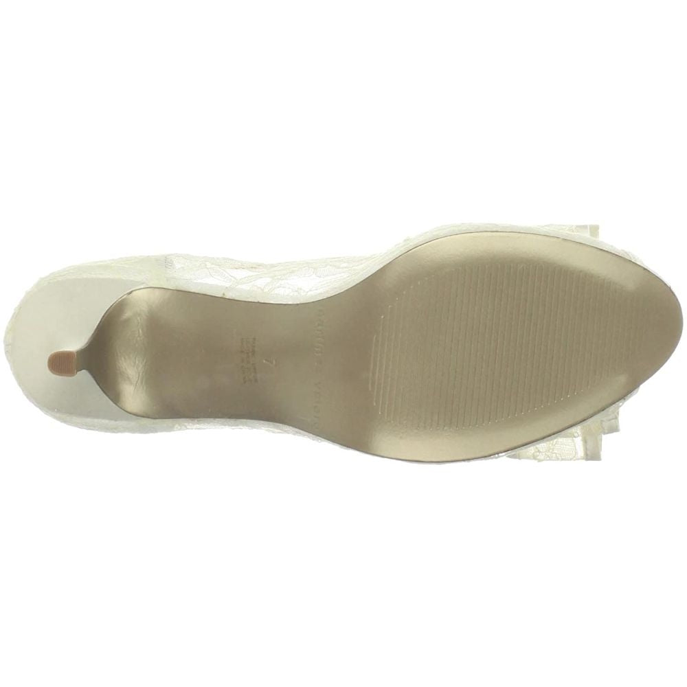 Ursula Ivory Lace Martinez Valrero Pumps