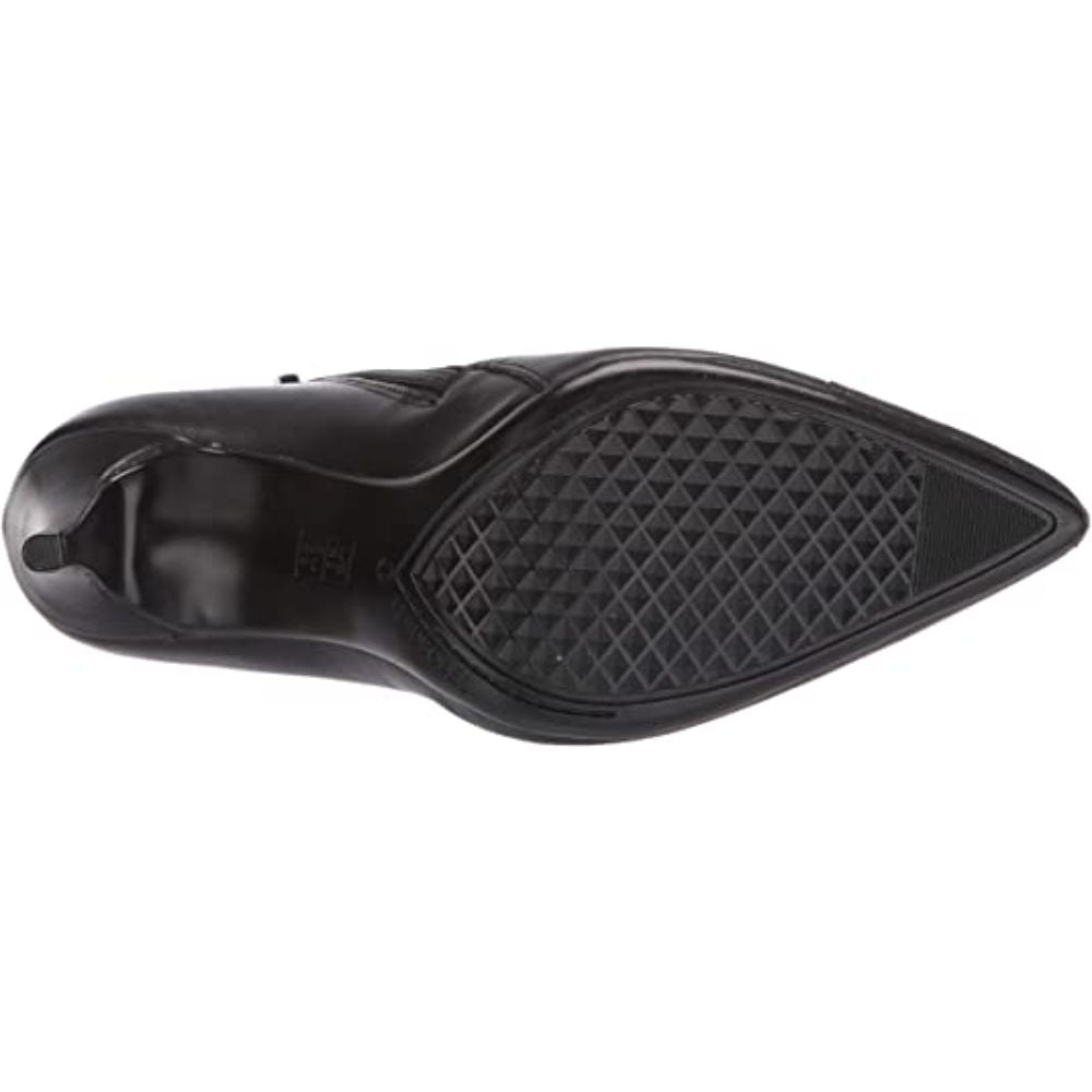 Deadline Black Leather Aerosoles Ankle Boots