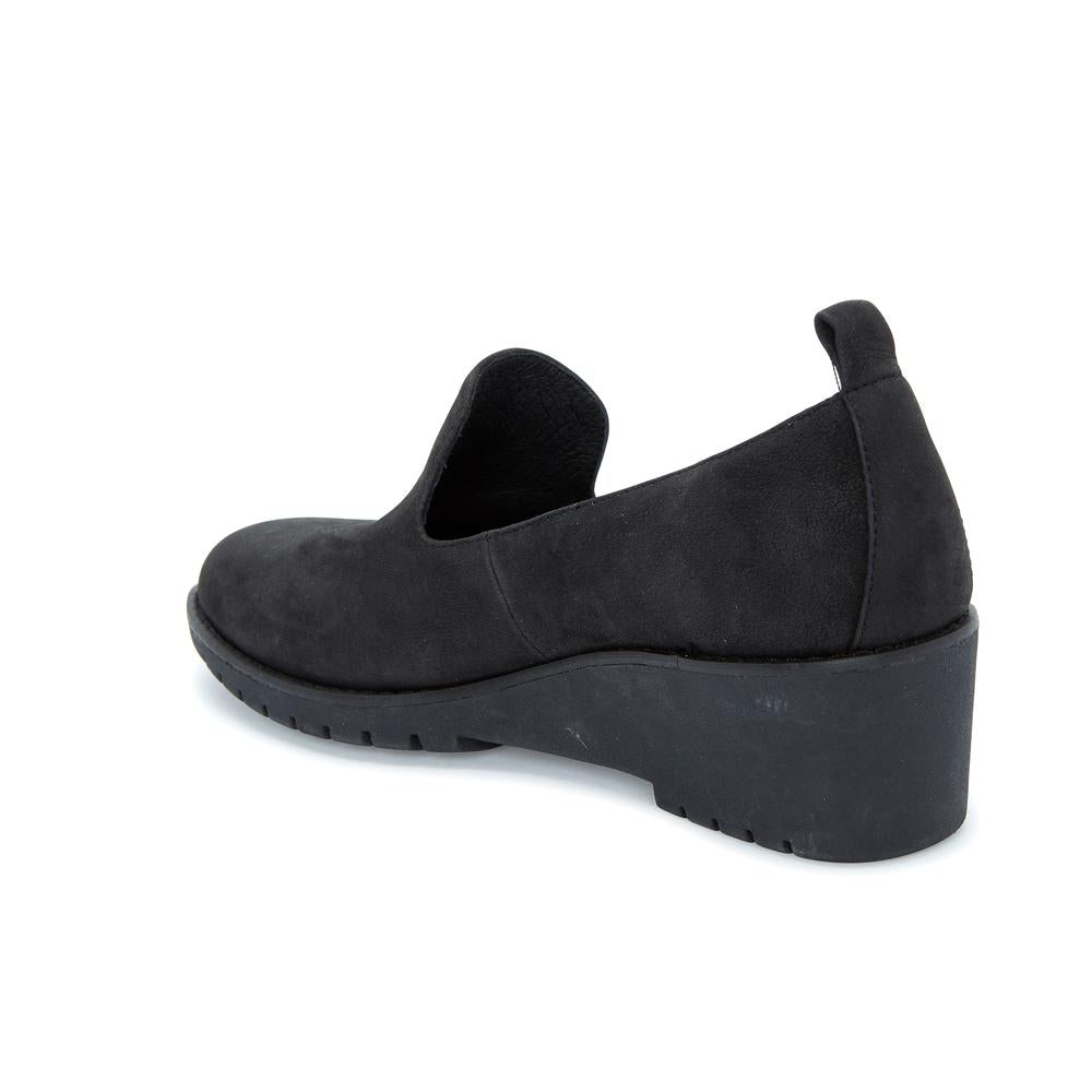 Nexi Black Nubuck Me Too Loafer Wedge Pumps
