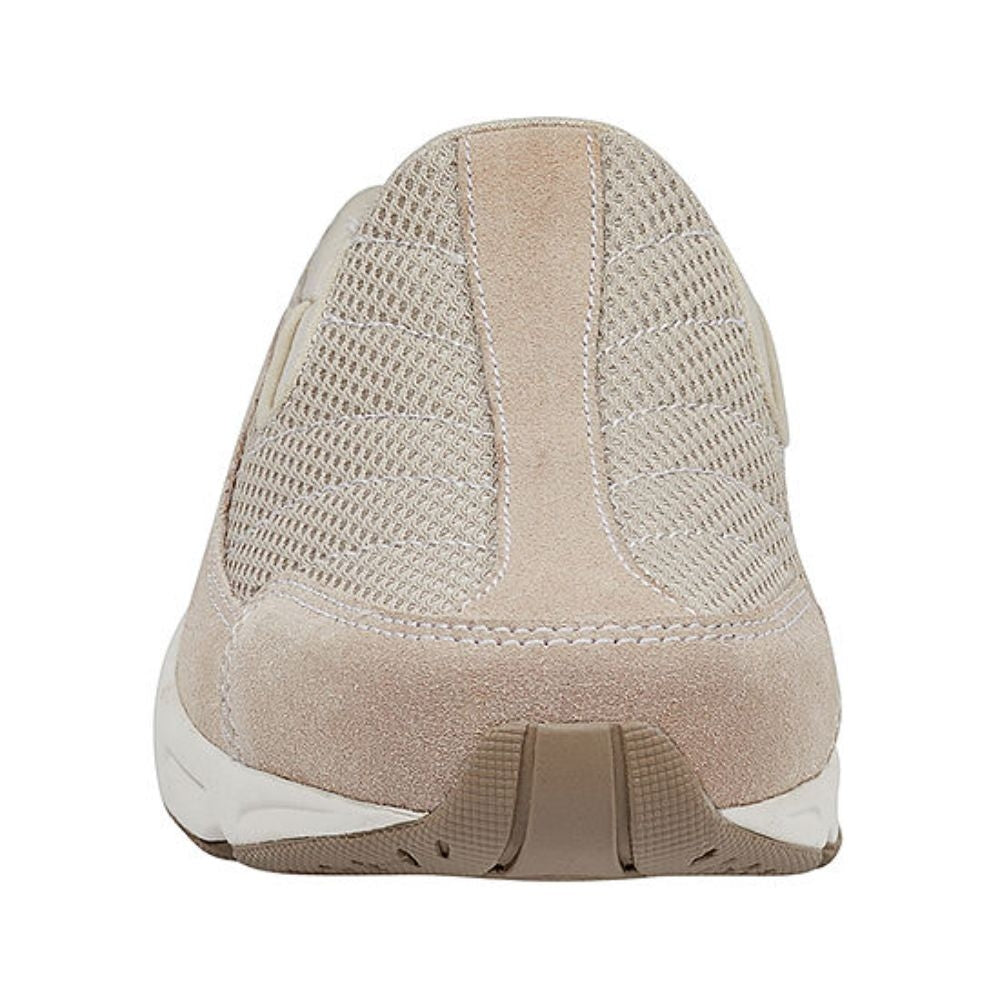 Hotrace Wood Ash Fabric Easy Spirit Clogs