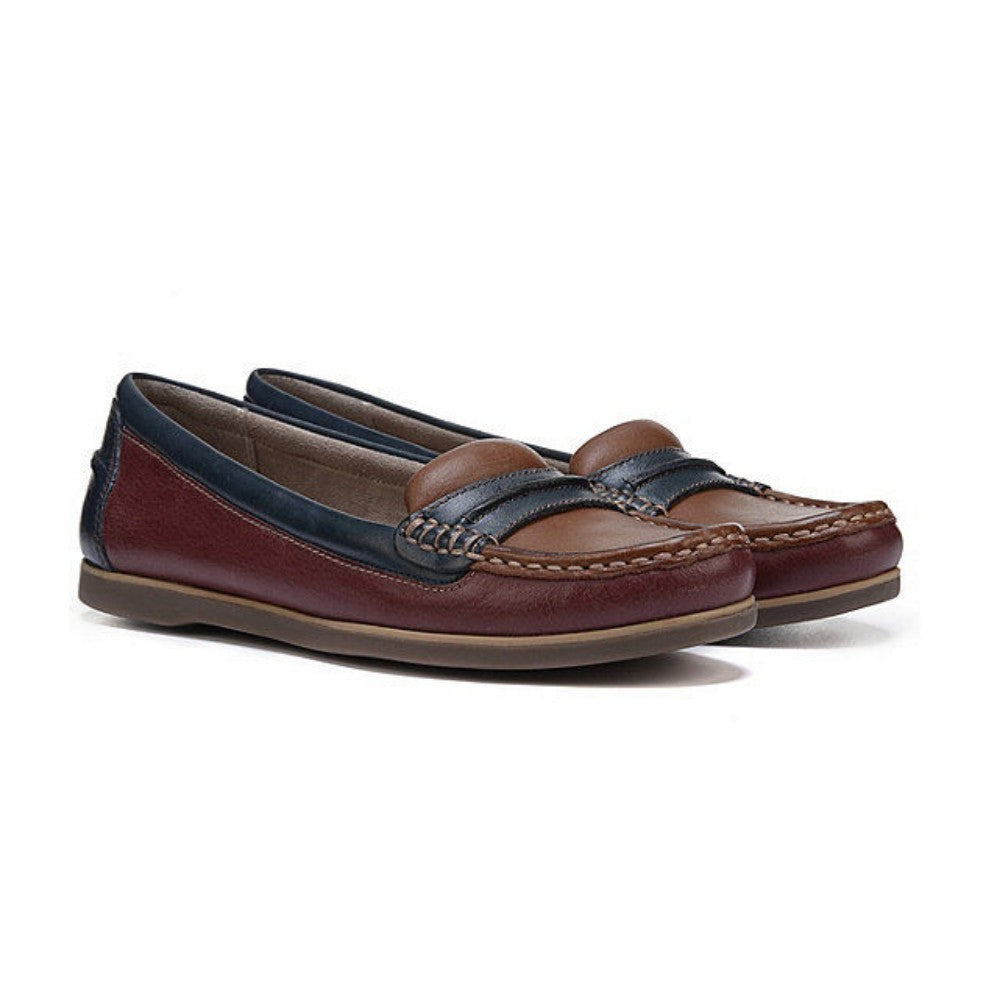 Naturalizer Women's Hamilton Wine Leather Boat Flat
