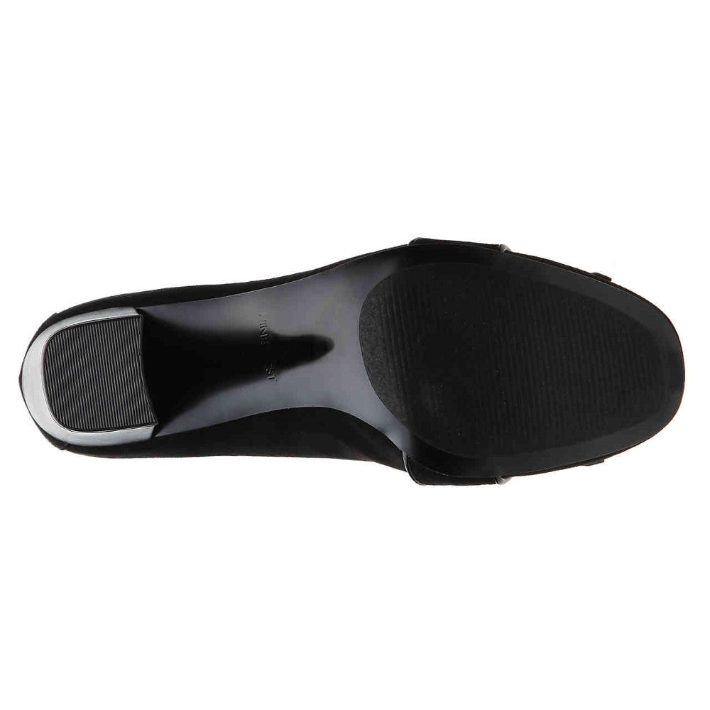 Peeters Black Nine West Pump