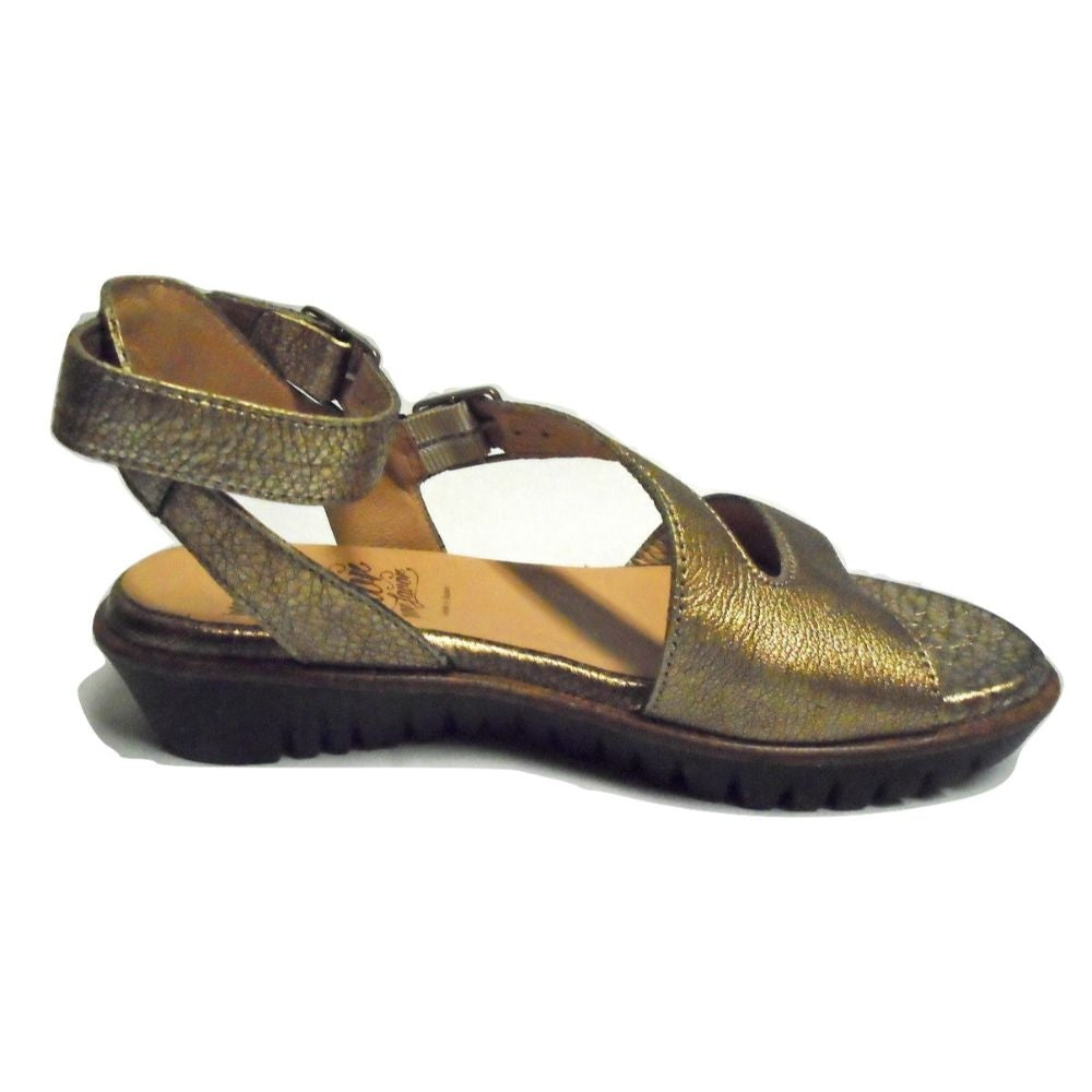 C3002 Oro Gold Wonders Sandals