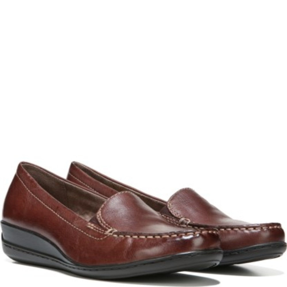 Wilamina Brown Naturalizer Loafers