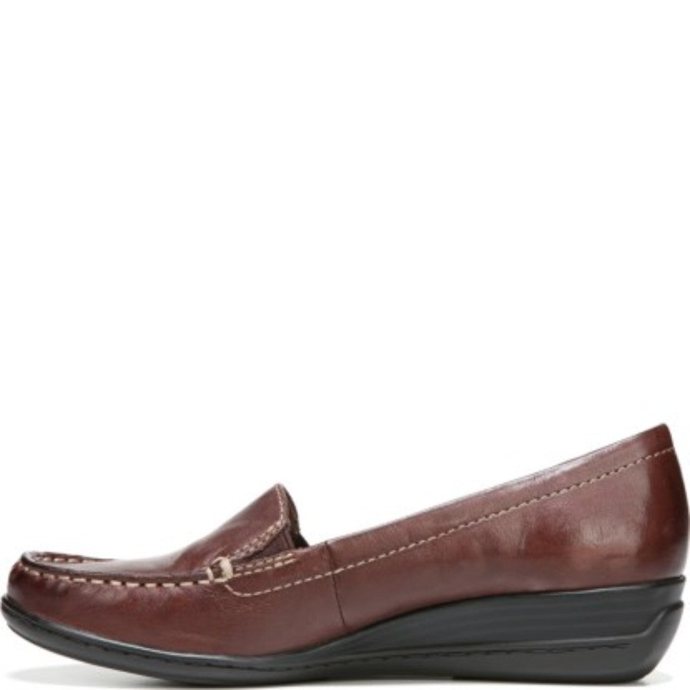 Wilamina Brown Naturalizer Loafers