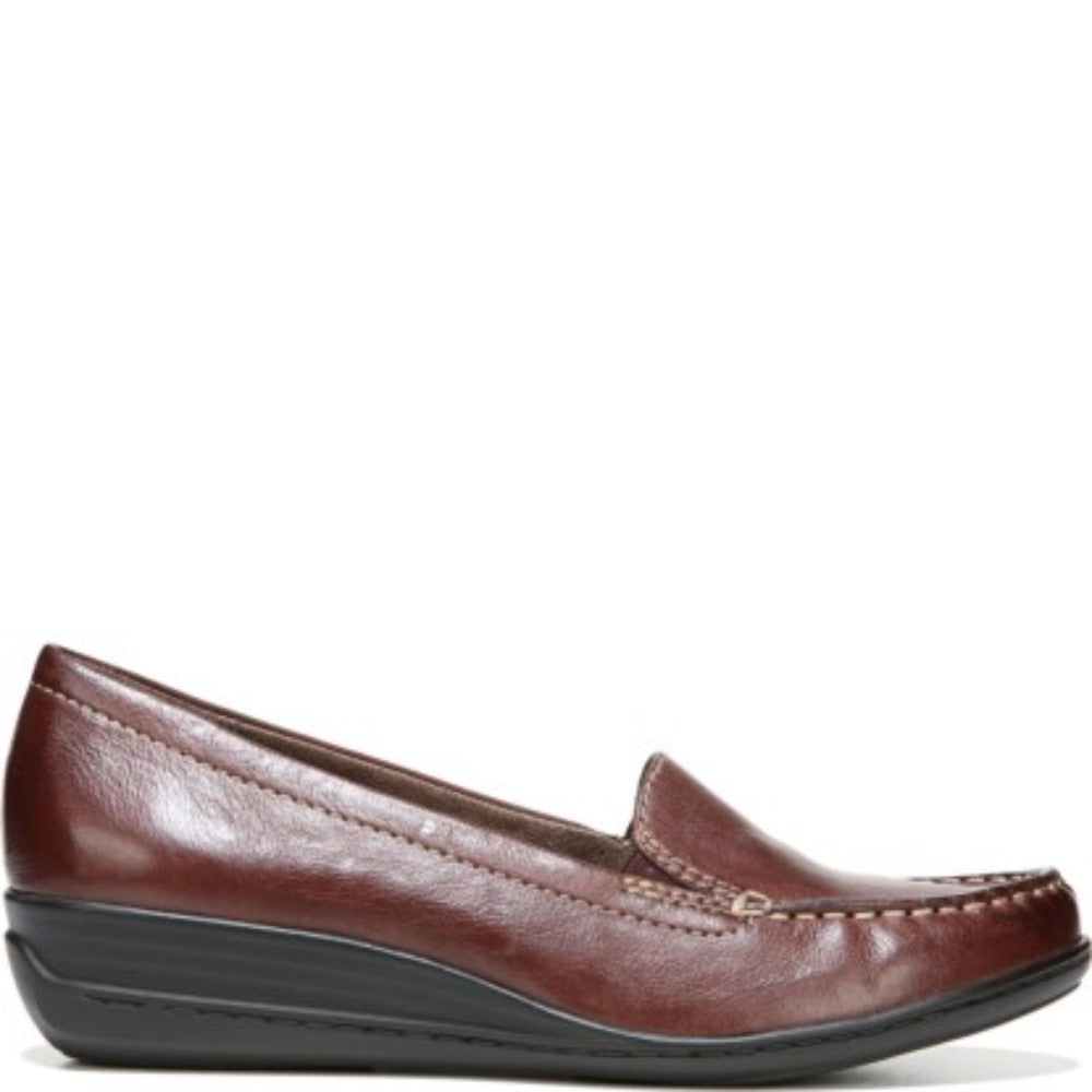 Wilamina Brown Naturalizer Loafers