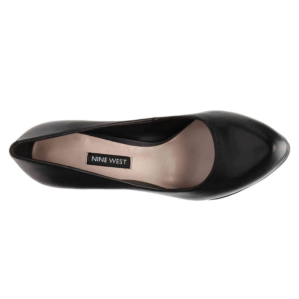 Vanorah Black LeatherNine West Pumps