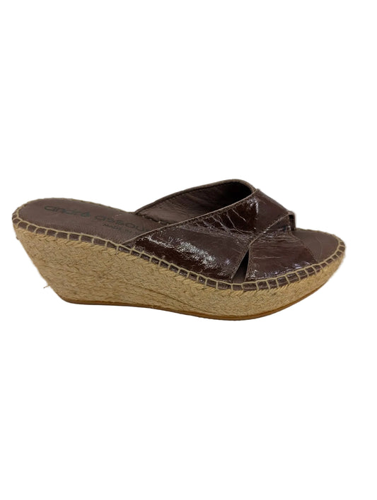 André Assous Brown Patent Leather Platform Slide