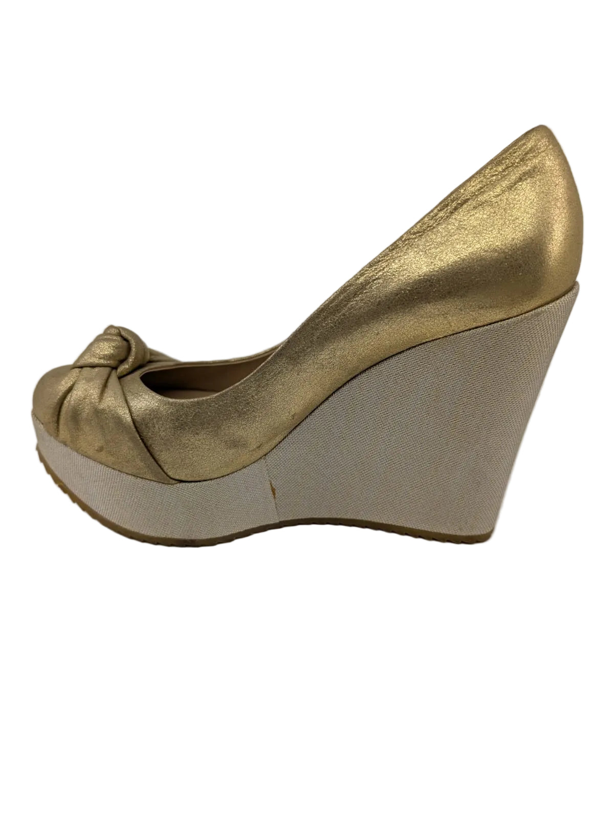 Tapeet Gold Leather Wedge Pumps