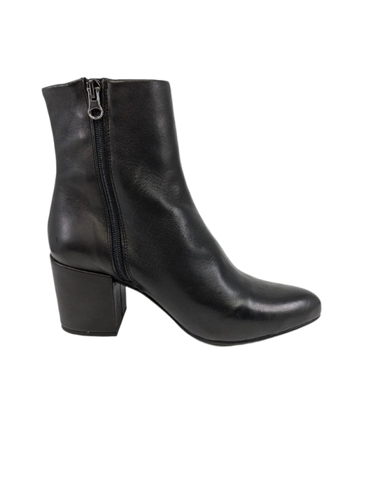 4952 Elba Black Leather Ethem Ankle Boot