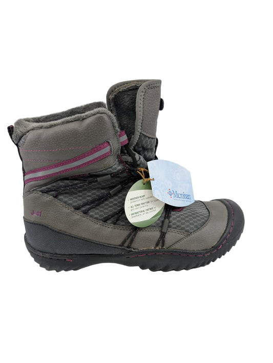 Kansas Gray Black Weather Boot J41