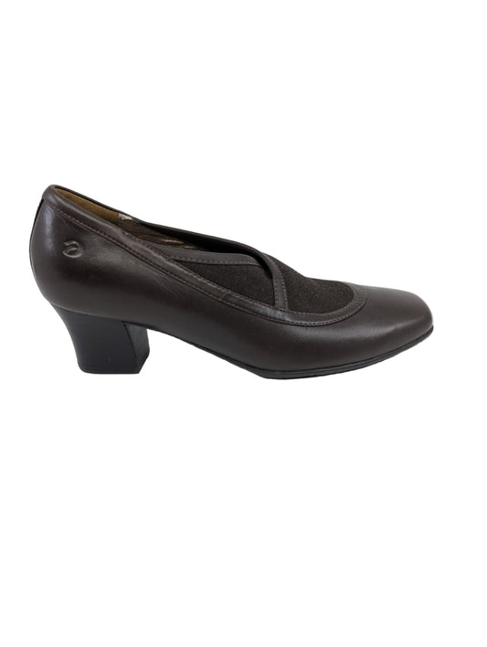 Florence Brown Leather Aravon Pumps