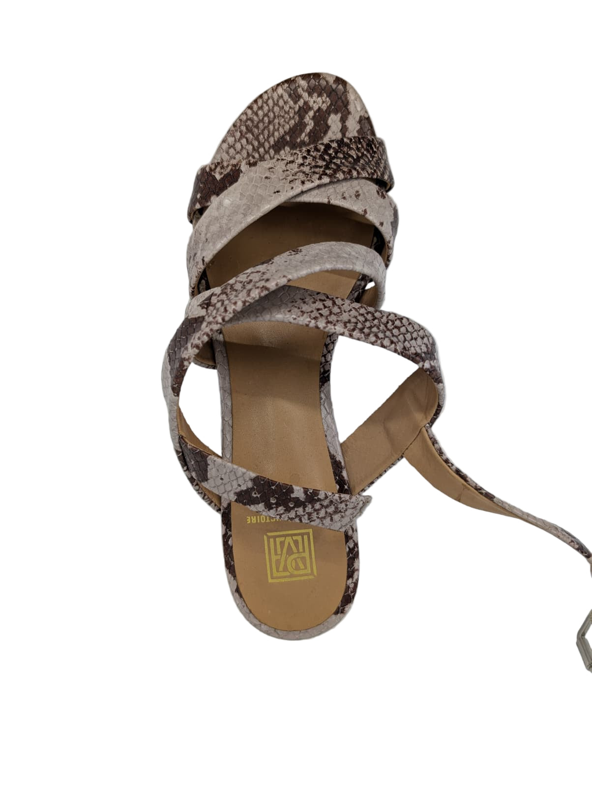 Pour la Victoire Wedge Flat Sandals