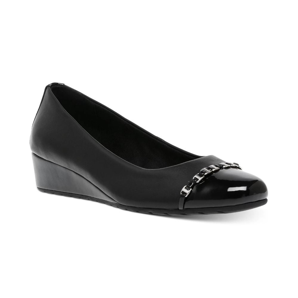 Maysel Black Leather Anne Klein Wedge Pumps