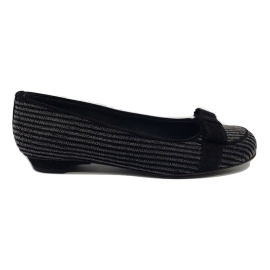 Bowbala Gray and Black Coal Liner Velvet Stuart Weitzman Ballet Flats