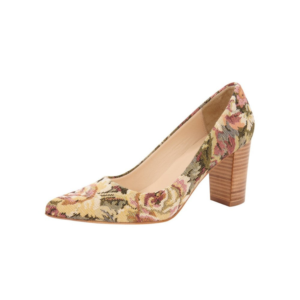 Jessica Floresta Jon Josef Pumps - M - 6.5