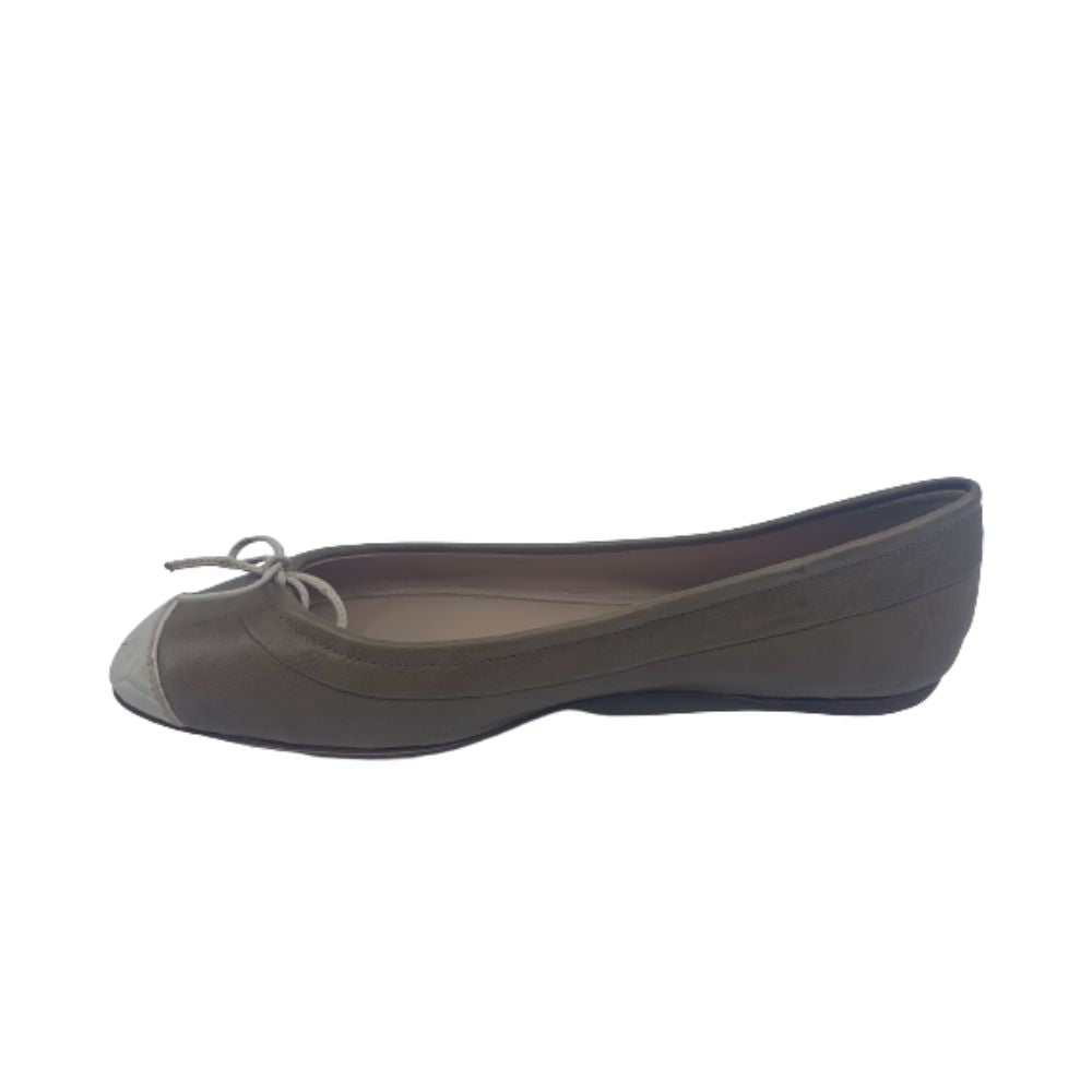 11-69 Soft Calf Leather Taupe and White Reed Krakoff Ballet Flats